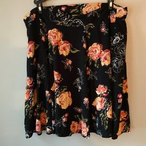 Torrid floral skirt Size 2